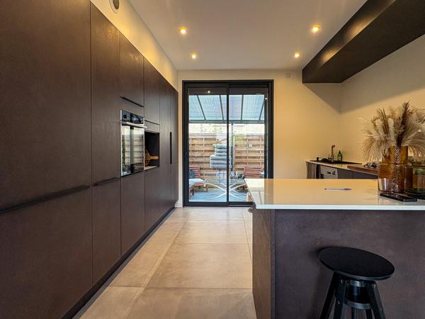 Maison rénovée de 144 m² avec studio