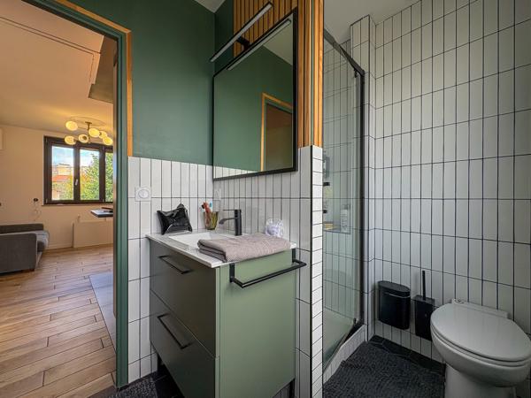 Maison rénovée de 144 m² avec studio