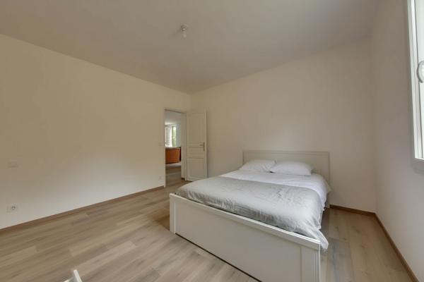 SOUSTONS-PLAGE -Maison de maître rénovée de 176 m² avec grange de 120 m² sur un airial