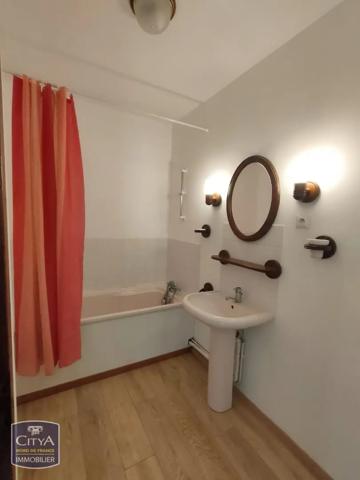 Appartement à louer 2 pièces 73m² Calais (62100)