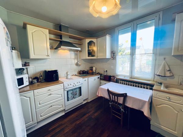 Maison 75m², 2 chambres, jardin et dépendances