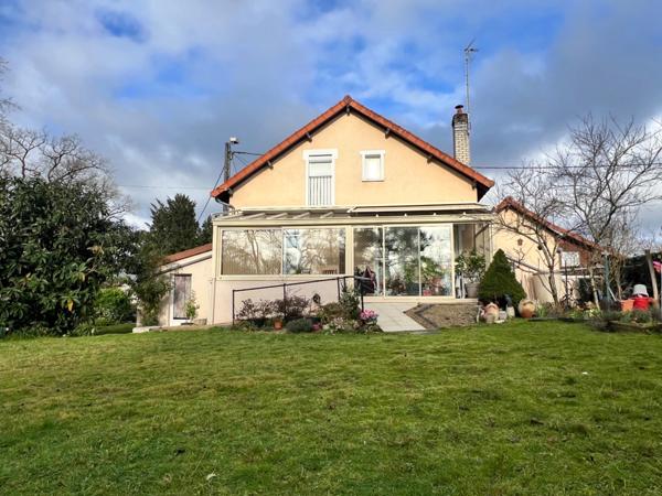 Maison 75m², 2 chambres, jardin et dépendances