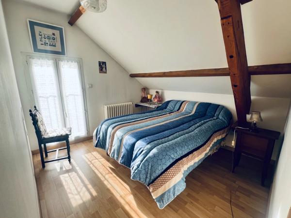 Maison 75m², 2 chambres, jardin et dépendances