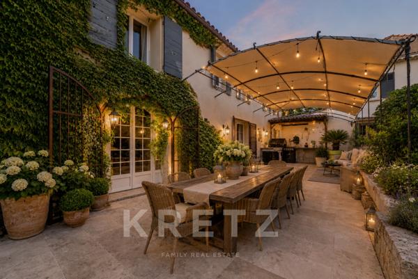 Salon-de-Provence – Propriété familiale 6 chambres avec deux habitations indépendantes et piscine