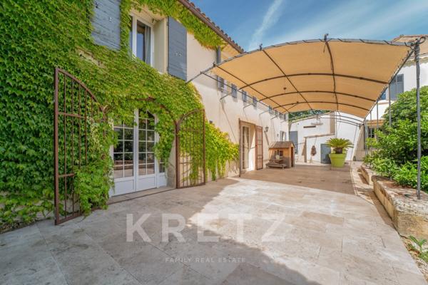 Salon-de-Provence – Propriété familiale 6 chambres avec deux habitations indépendantes et piscine