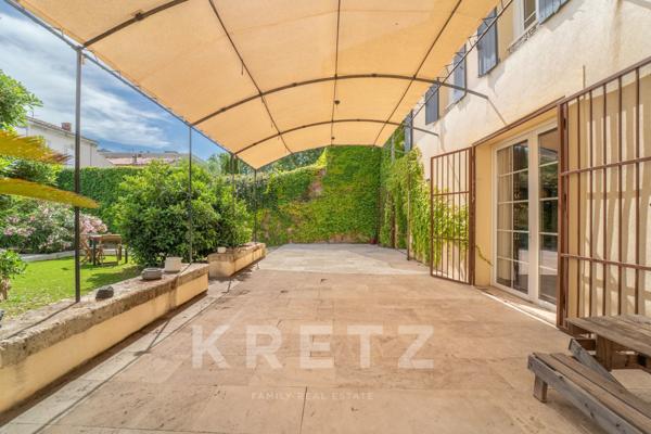 Salon-de-Provence – Propriété familiale 6 chambres avec deux habitations indépendantes et piscine