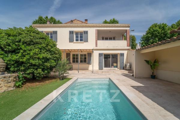 Salon-de-Provence – Propriété familiale 6 chambres avec deux habitations indépendantes et piscine