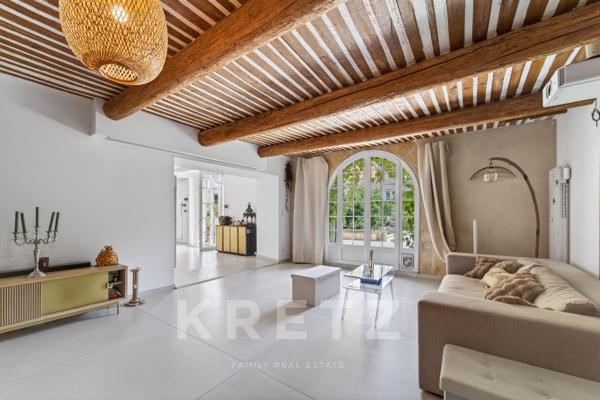 Salon-de-Provence – Propriété familiale 6 chambres avec deux habitations indépendantes et piscine