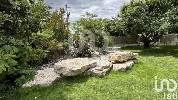 Maison à vendre 6 pièces 150 m² Saint-Denis-en-Val