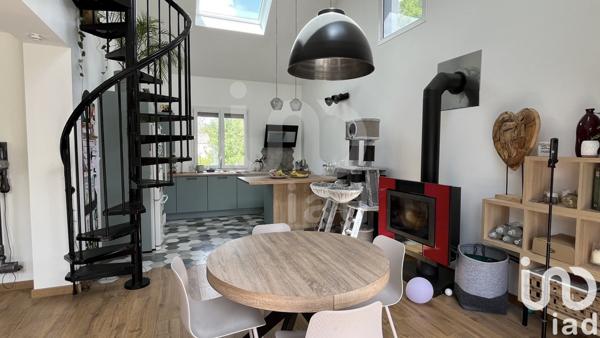 Maison à vendre 6 pièces 150 m² Saint-Denis-en-Val