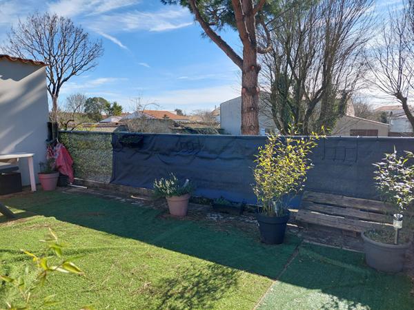 SUD LA ROCHELLE T1BIS MEUBLE TERRASSE