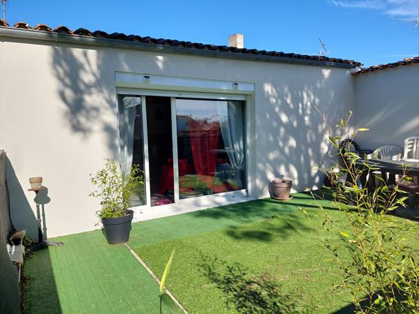 SUD LA ROCHELLE T1BIS MEUBLE TERRASSE