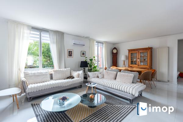 Polangis. Belle maison de famille contemporaine avec jardin