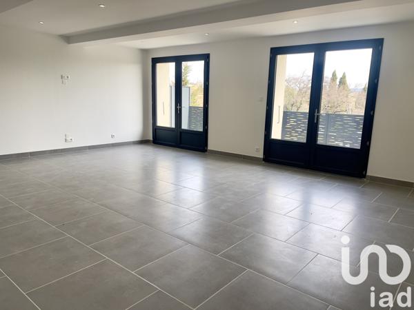 Appartement à vendre 4 pièces 135 m² Sainte-Cécile-les-Vignes