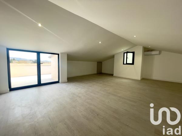 Appartement à vendre 4 pièces 135 m² Sainte-Cécile-les-Vignes