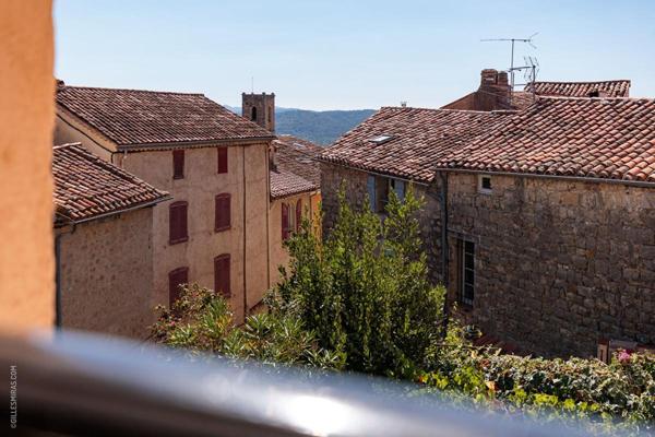 Superbe appartement rénové au coeur du village