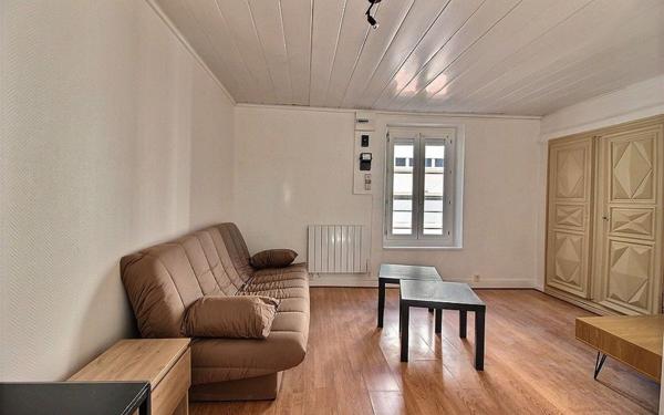 Appartement à louer    1 pièce •  Le Creusot