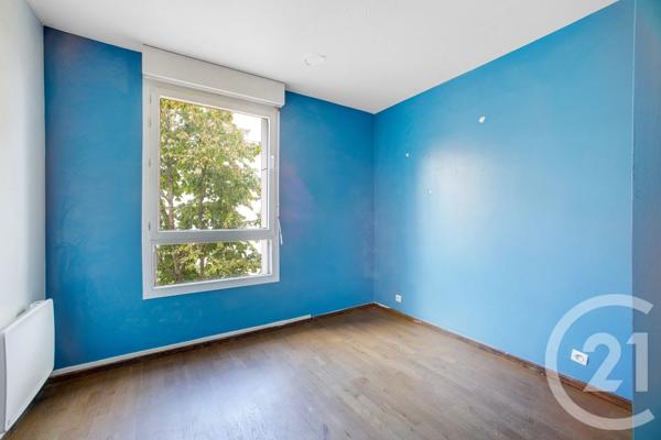 Appartement F4 à vendre  4 pièces - 107,55 m 2   PARIS  - 75019