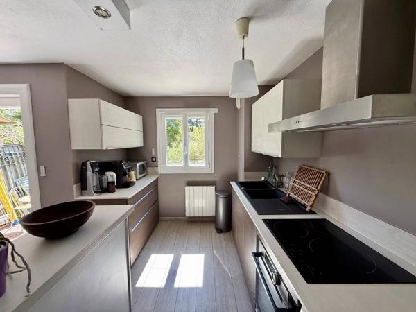 GRENOBLE – POLYGONE – T2 AVEC TERRASSE DE PLUS DE 45 M²