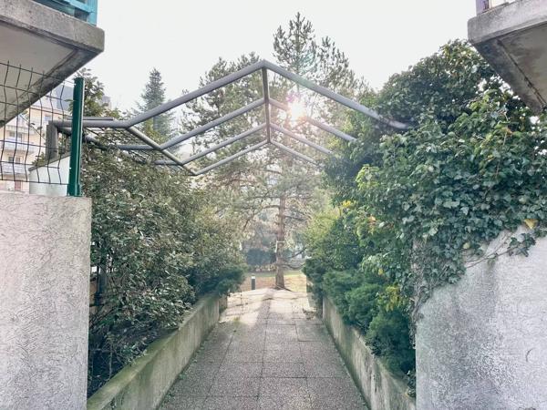 GRENOBLE – POLYGONE – T2 AVEC TERRASSE DE PLUS DE 45 M²