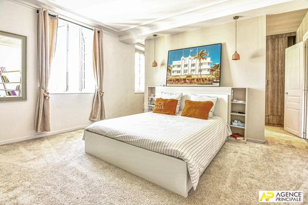 "Versailles Les Près" Sublime appartement meublé de 6 pièces de 150 m² avec cave ! Loyer 4 200 €/mois charges comprises **  - Référence  28372
