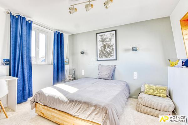 "Versailles Les Près" Sublime appartement meublé de 6 pièces de 150 m² avec cave ! Loyer 4 200 €/mois charges comprises **  - Référence  28372