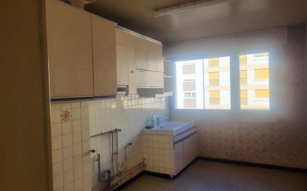 Appartement à vendre    3 pièces • 85 m2 Châlons-en-Champagne