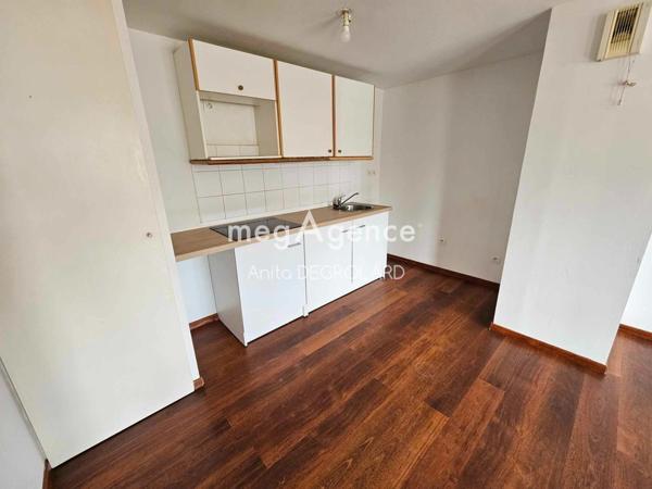 Appartement à LA ROCHE-SUR-YON, 85000 - 2 pièces 42m²