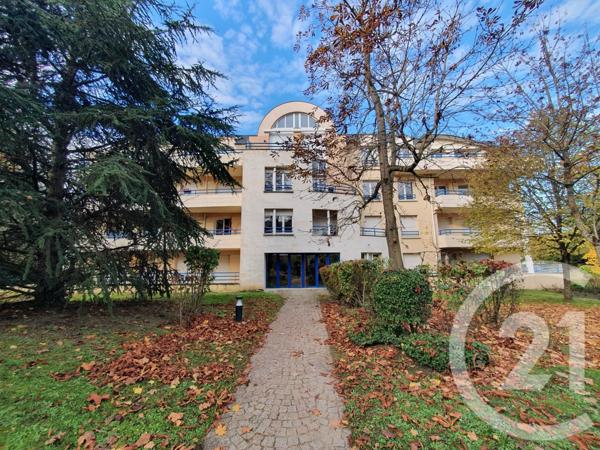 Appartement F5 à vendre  5 pièces - 117,38 m2 L ISLE ADAM - 95