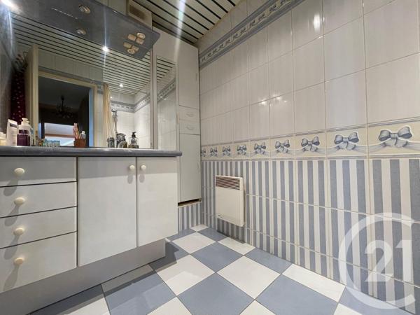 Appartement F5 à vendre  5 pièces - 117,38 m2 L ISLE ADAM - 95