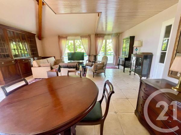 Appartement F5 à vendre  5 pièces - 117,38 m2 L ISLE ADAM - 95