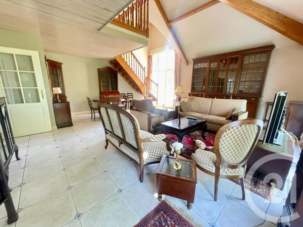 Appartement F5 à vendre  5 pièces - 117,38 m2 L ISLE ADAM - 95