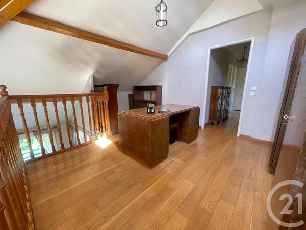 Appartement F5 à vendre  5 pièces - 117,38 m2 L ISLE ADAM - 95