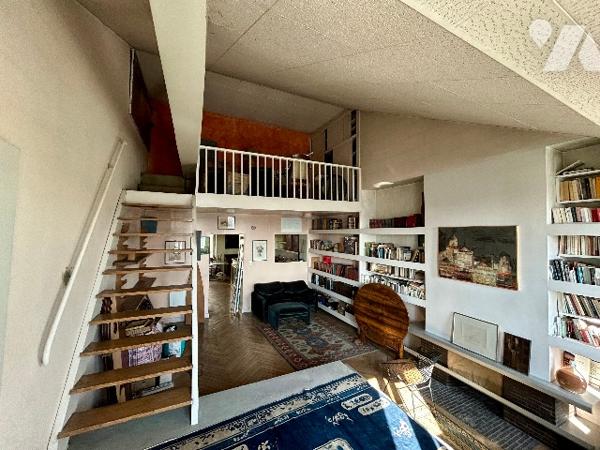 Place Louis Chazette