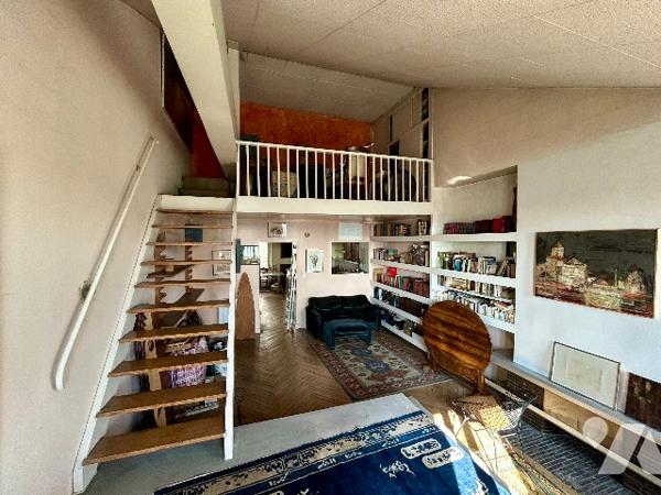 Place Louis Chazette