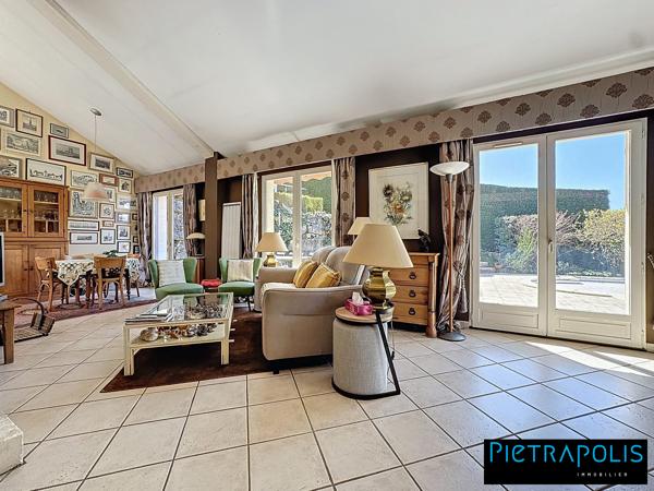 Magnifique maison de 163m2 avec 5 chambres + Bureau + Vue exceptionnelle