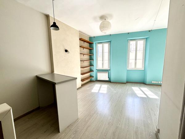 Appartement Marseille 2 pièce(s) 47.48 m2