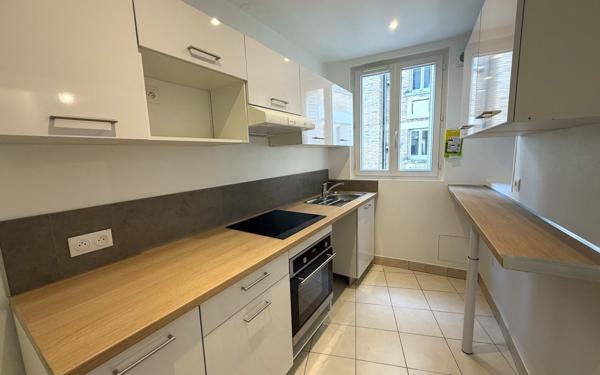 Appartement à louer    2 pièces • 42,80 m2 Asnières-sur-Seine