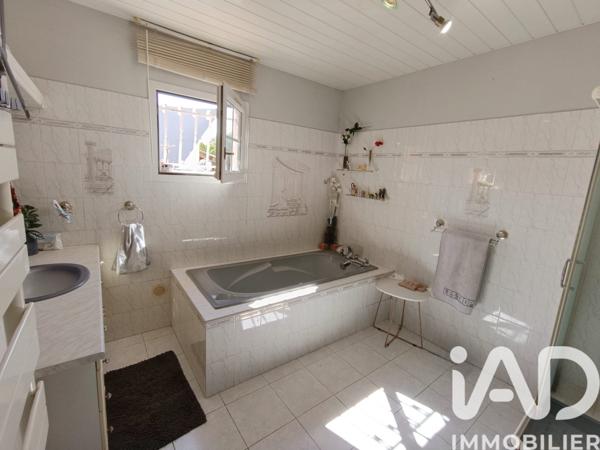 Maison à vendre 5 pièces 120 m² Uchaud