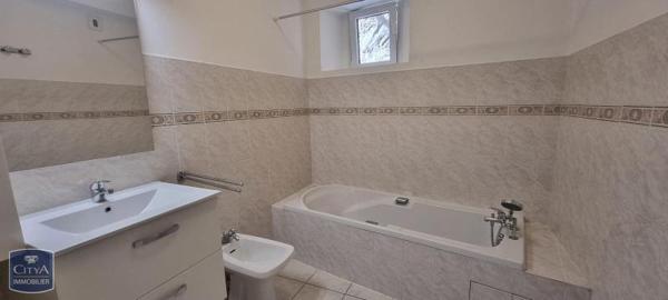 Appartement à louer 3 pièces 78.05m²