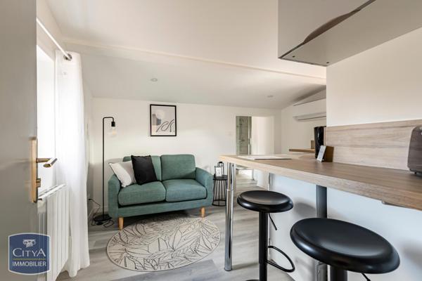 Appartement à louer 1 pièce 25.62m² Niort (79000)