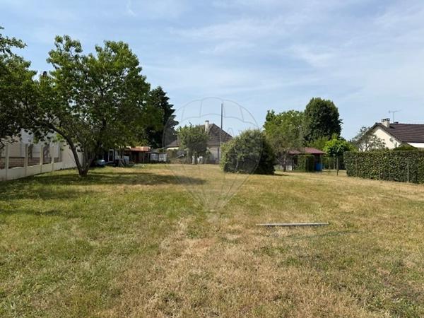 Terrain à vendre - Voulx, Seine-et-Marne - 77