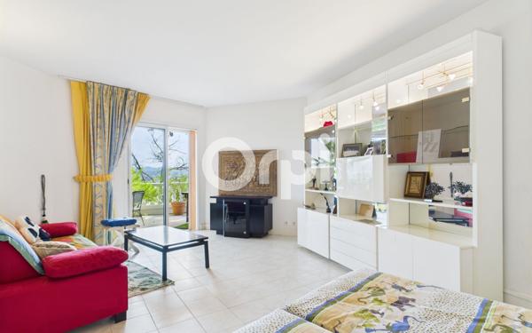 Maison à vendre    6 pièces •  Mandelieu-la-Napoule