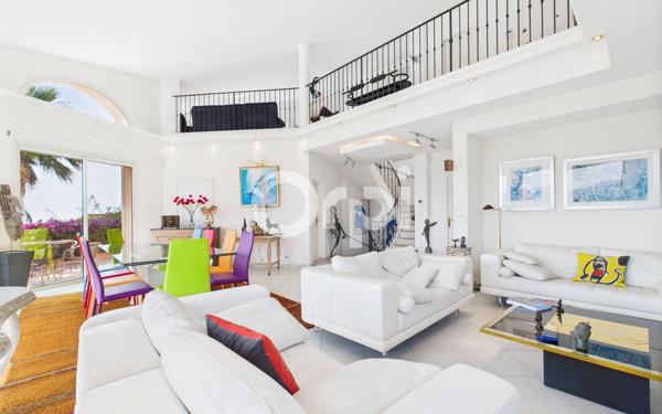 Maison à vendre    6 pièces •  Mandelieu-la-Napoule