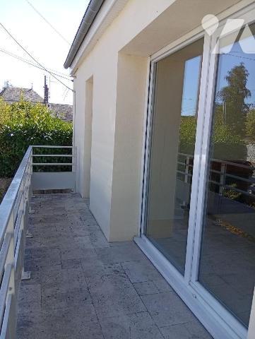 Maison à vendre à Mer, Loir-et-Cher (41)

Pavillon des années 1960 rénové avec goût comprenan...