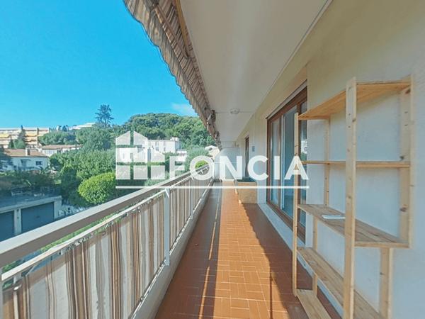 Location Appartement 4 pièces 84.75 m² - 39 IMPASSE FLEURIE St Laurent Du Var 06700