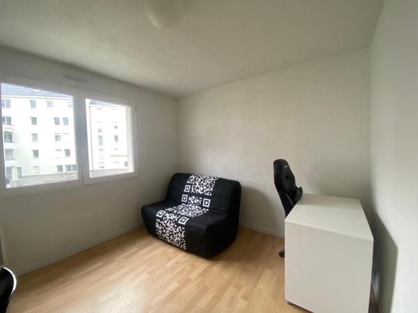 QUARTIER CHAMP DE MARS T1 MEUBLE A LOUER, Nantes 44000