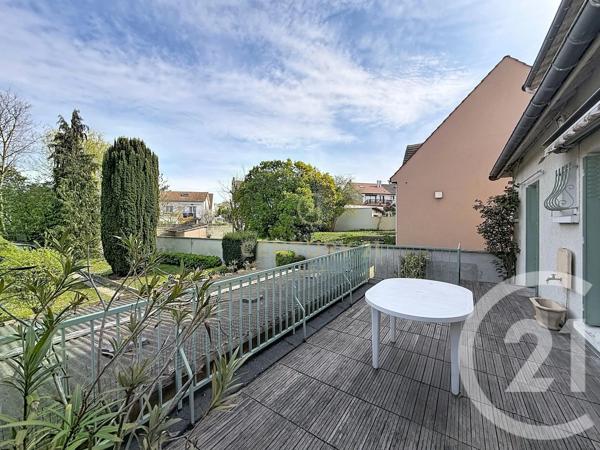 Maison à vendre  6 pièces - 128,03 m 2   NOISY LE GRAND  - 93