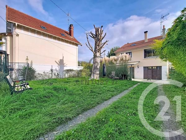 Maison à vendre  6 pièces - 128,03 m 2   NOISY LE GRAND  - 93