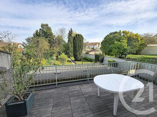 Maison à vendre  6 pièces - 128,03 m 2   NOISY LE GRAND  - 93